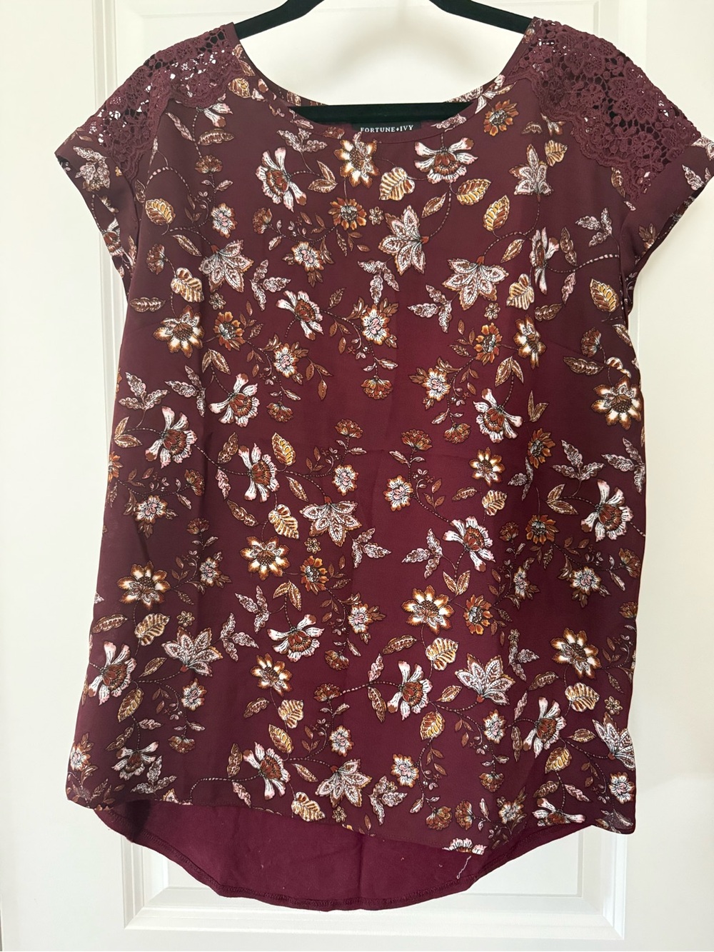 Fortune & Ivy Burgundy Floral Lace Sleeve Blouse
